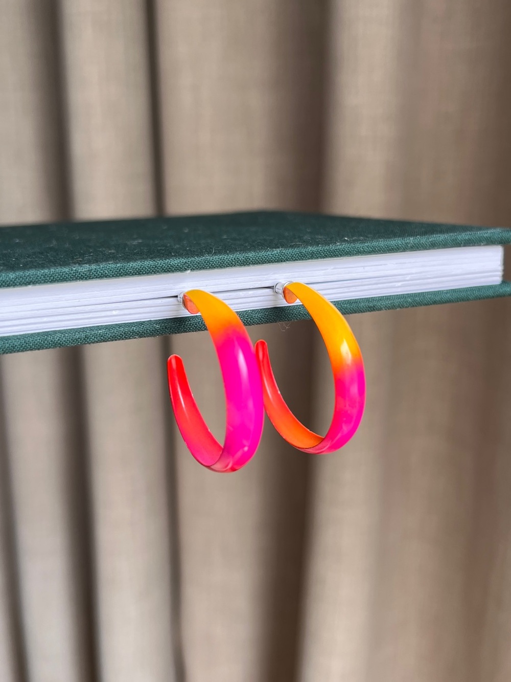 Pink Orange Hoop Earrings Colorful Gradient Hoops Barbiecore Y2K Jewelry